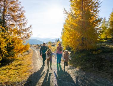 Wandern_Familienwandern rund um den Falkertsee_Heidi Alm Falkert_Familie_Nockberge_Herbst &copy;Gert Perauer_MBN Tourismus (17)