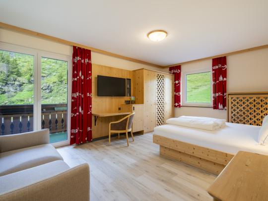 1--print_Heidi-Hotel-Falkertsee_by_Gert_Perauer 1--print_Heidi-Hotel-Falkertsee_by_Gert_Perauer