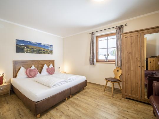 59--print_Heidi-Hotel-Falkertsee_by_Gert_Perauer