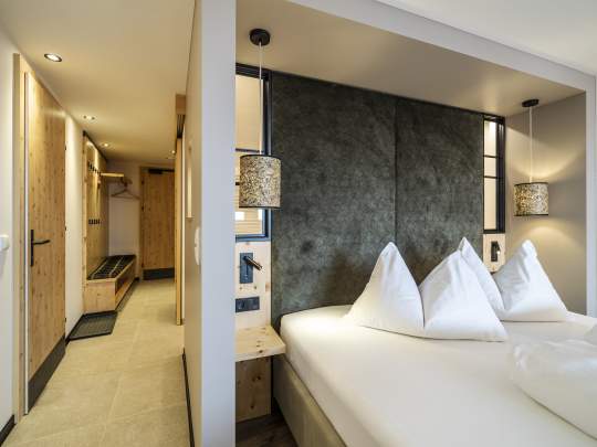 Heidi-Hotel Falkertsee 41-9937-print_Heidi-Hotel-Falkertsee_by_Gert_Perauer