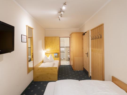 32--print_Heidi-Hotel-Falkertsee_by_Gert_Perauer 32--print_Heidi-Hotel-Falkertsee_by_Gert_Perauer