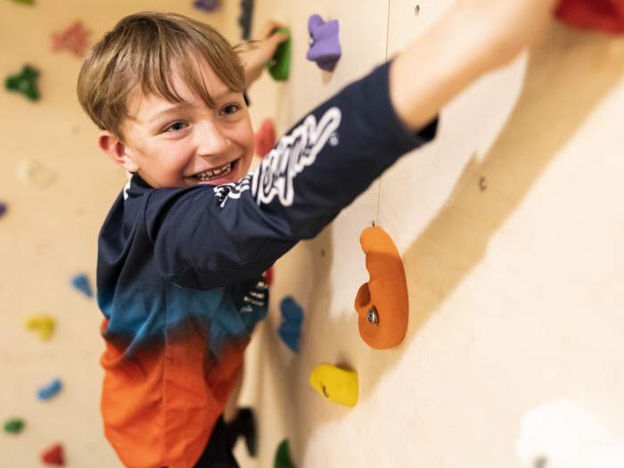 Heidi-Hotel Falkertsee 143-0291-print_Heidi-Hotel-Falkertsee_by_Gert_Perauer